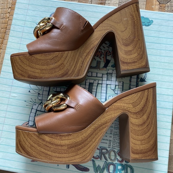 Michael Kors Clogs - Picture 3 of 9